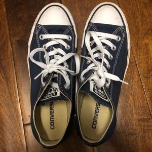 Navy low top Comverse